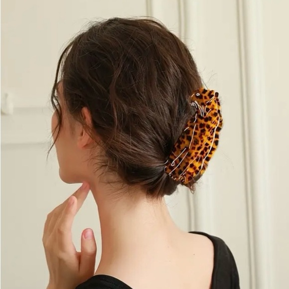 Cheetah Claw Clip
